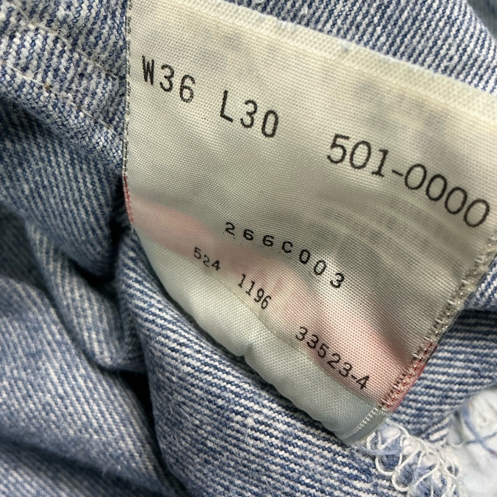 Vintage Levi’s 501XX 90s button fly jeans 34 x 28 medium wash USA made - Picture 6 of 8